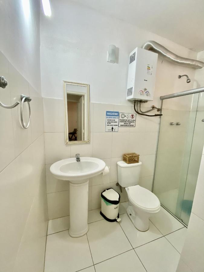 Rio Guesthouse - Um Quarteirao Da Praia De Copacabana Rio de Janeiro Dış mekan fotoğraf